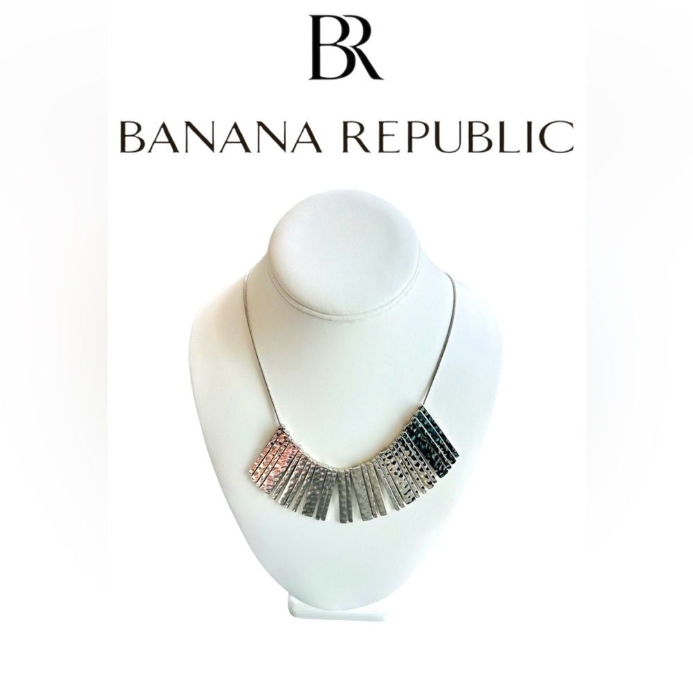 Banana Republic Silver Tone Necklace